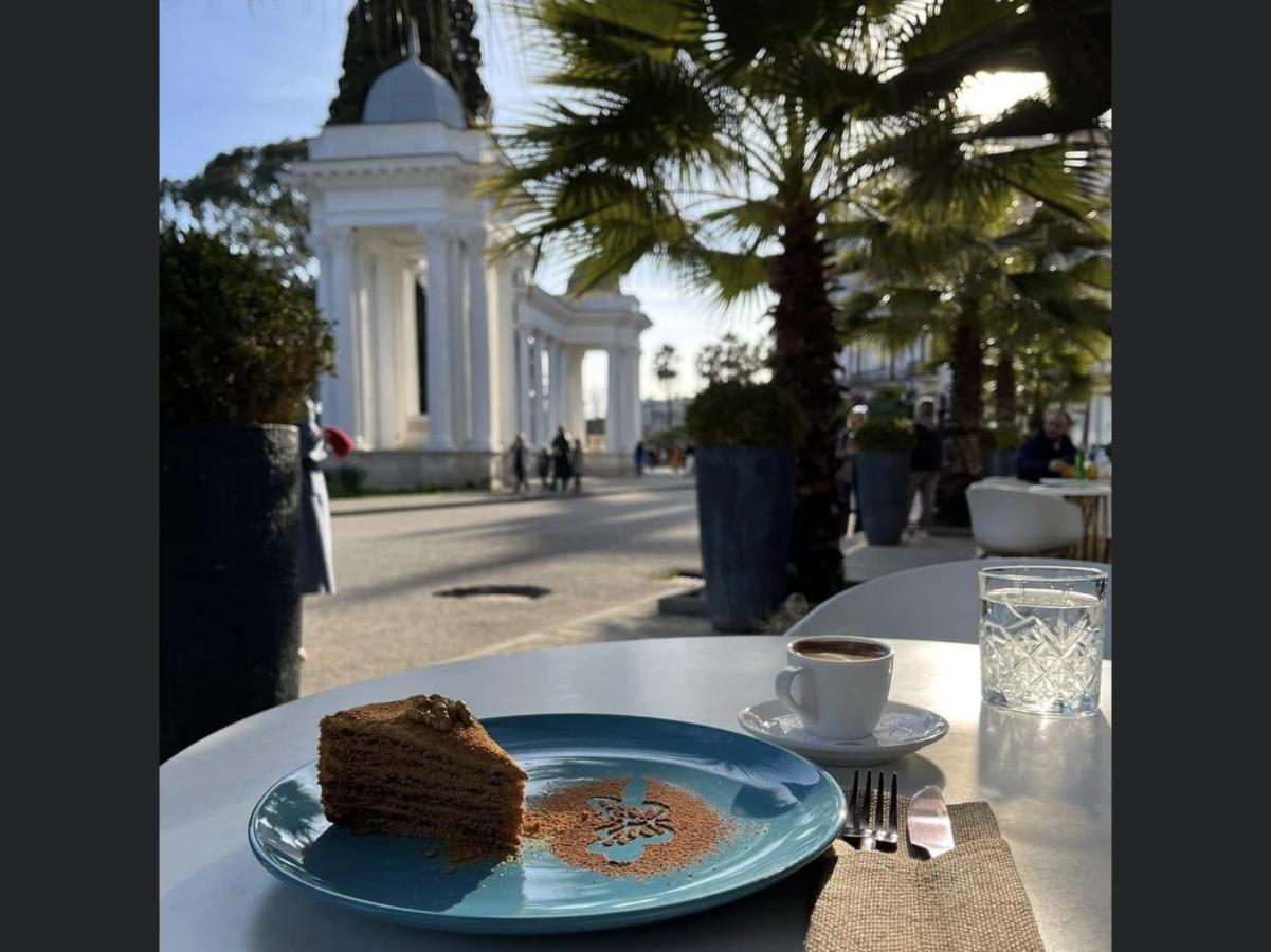Hotel Гавань Sochumi Exterior foto